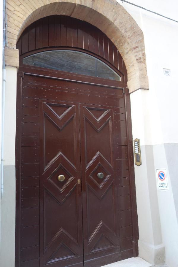 Central- Views - Air Conditioning - Easy Parking -Self Check In Perúgia Exterior foto